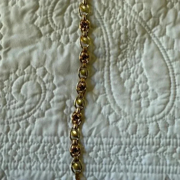 Lady’s Vintage Krementz 14K Overlay Rose and Yellow Gold Bracelet - Picture 5 of 5